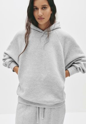 - Bluza z kapturem