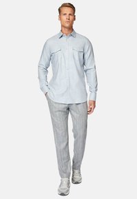 Boggi Milano REGULAR FIT - Camicia - light blue