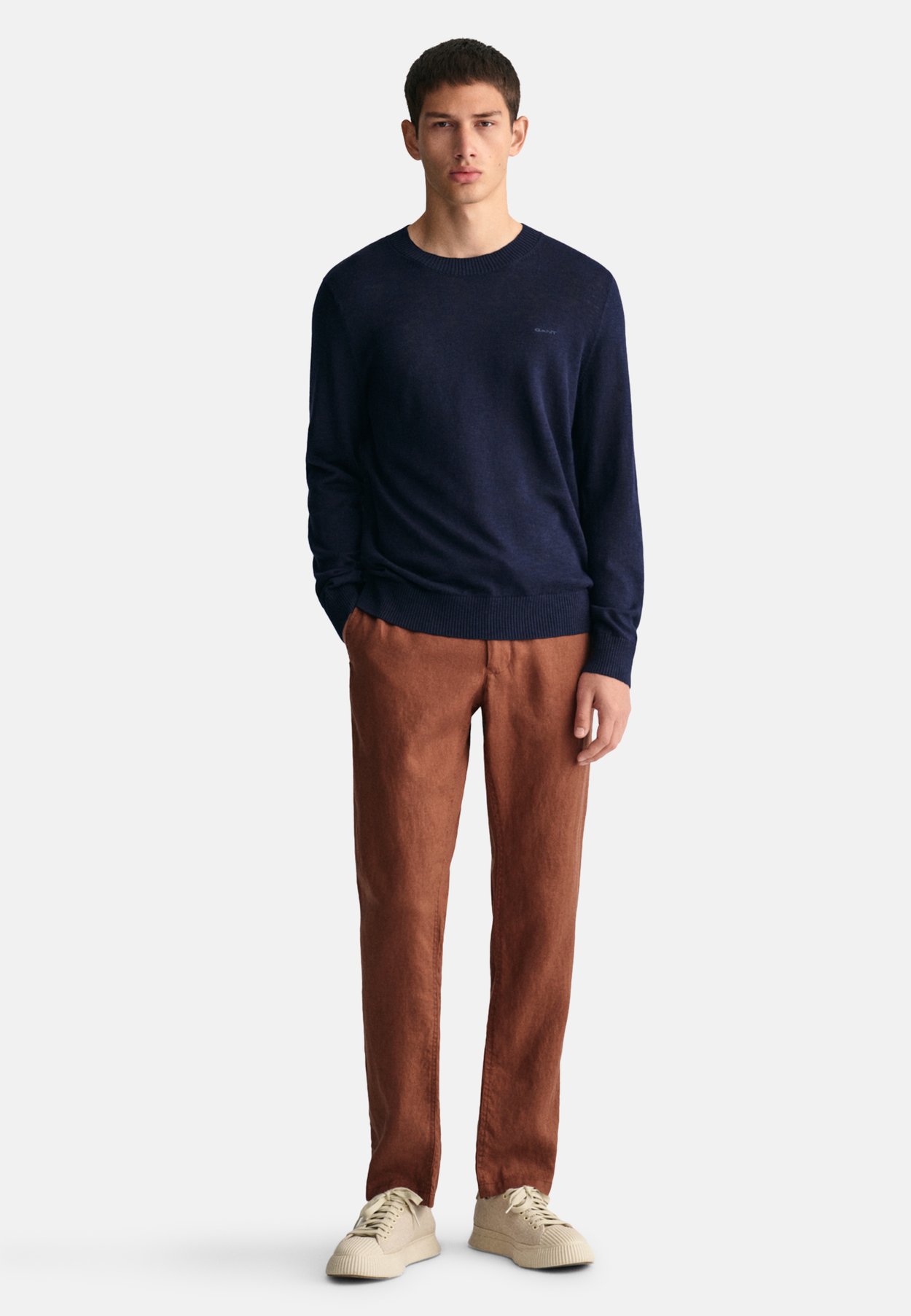 RELAXED FIT