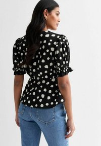 New Look ABSTRACT SPOT  - Camicetta - black pattern