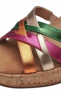 s.Oliver Platvormsandaalid - multicolor
