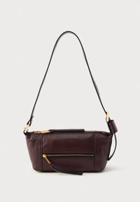 Seleccionado, dark red