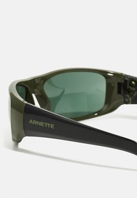Arnette HOT SHOT - Sončna očala - military green