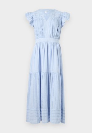 Vaaleansiniinen midi-mekko, jossa on lyhyet hihat, V-pääntie, rypytetty vyötärö ja silkkikuviointi bodice- ja hamepaneeleissa.