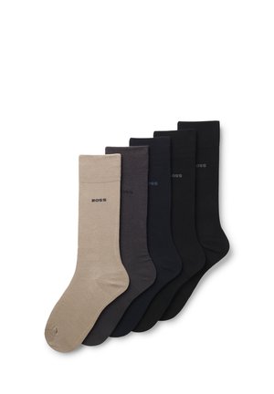 Fünf Paar schlichte Socken in Beige, Grau, Navy und zwei schwarze Paare, jeweils mit "BOSS" Branding nahe dem oberen Bündchen.