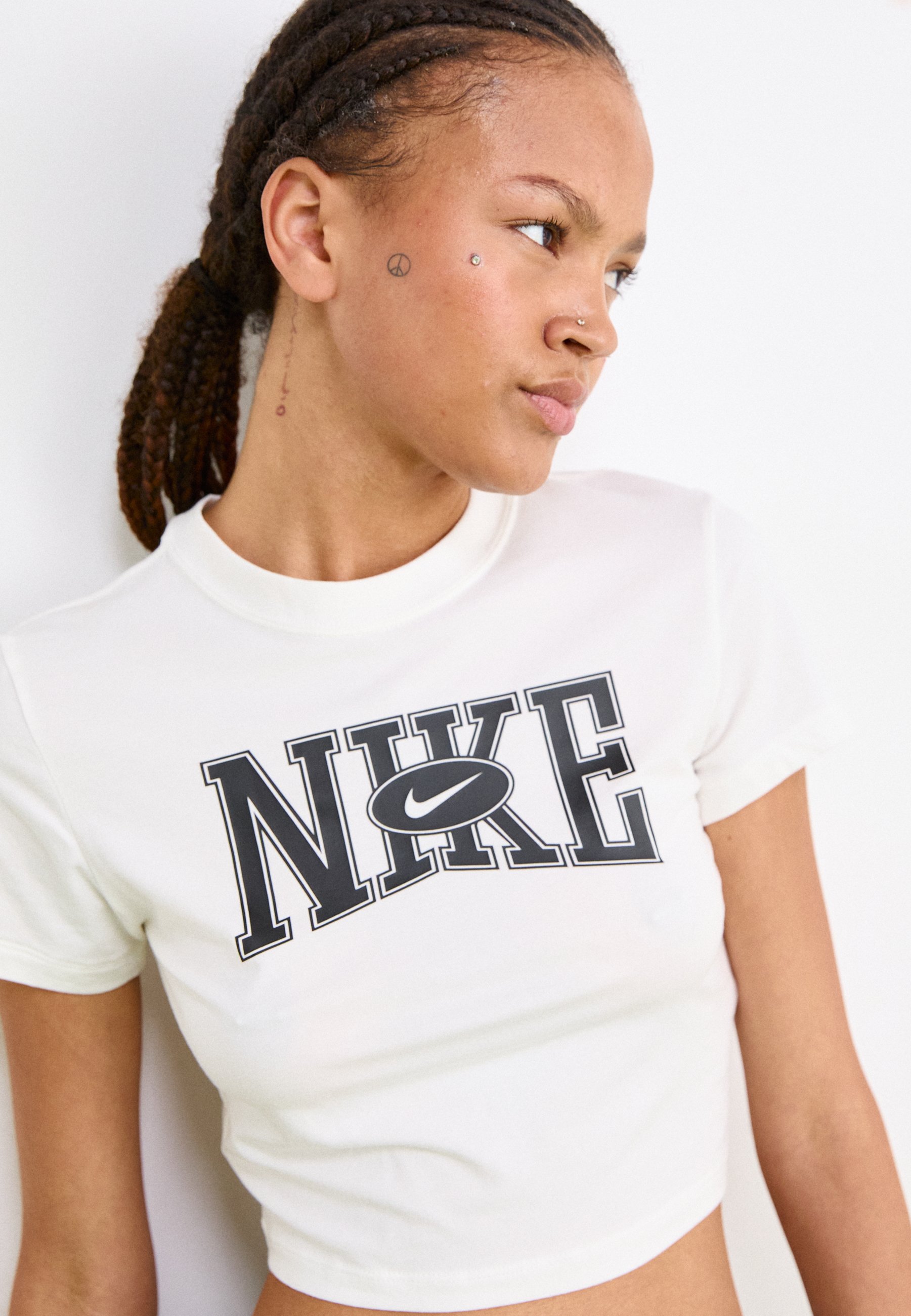 Nike Sportswear SLIM CROP TEE STREET - Print T-shirt - sail