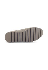 Beige rubberen zool met ribbels en een gestructureerde afwerking. Voorzien van branding aan de zijkant, ontworpen voor grip en duurzaamheid.