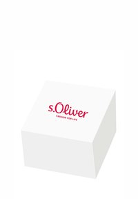 White rectangular box with the red text "s.Oliver FASHION FOR LIFE" on the lid, featuring a smooth surface and sharp edges.