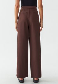 CALLI RENILA - Pantaloni - chocolate