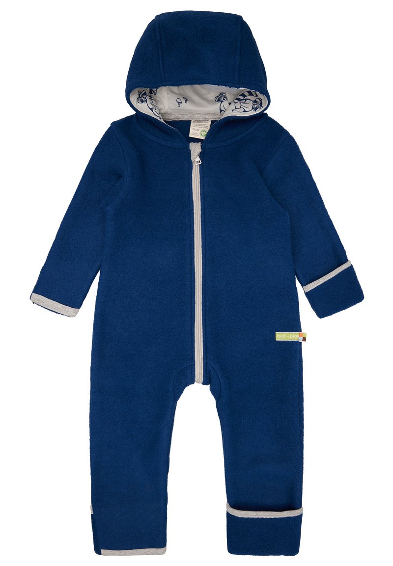Marineblauwe fleece overall met een voorrits, een capuchon en grijze voering. Heeft grijze manchetten en een klein label op het been.