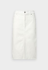 Jupe en denim blanc à coupe droite, avec poches avant, fermeture à glissière et bouton à la taille. Texture lisse et design minimaliste.