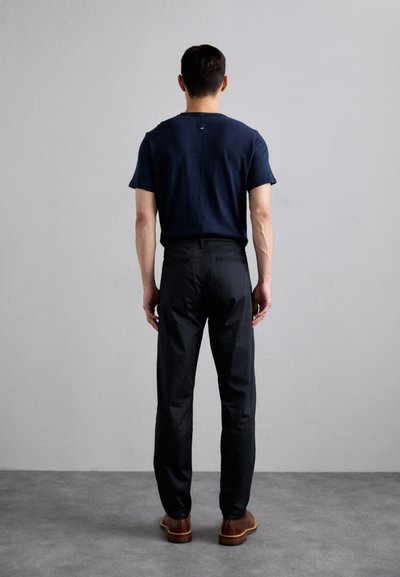 rag & bone STANDARD - Chino stiliaus kelnės - black