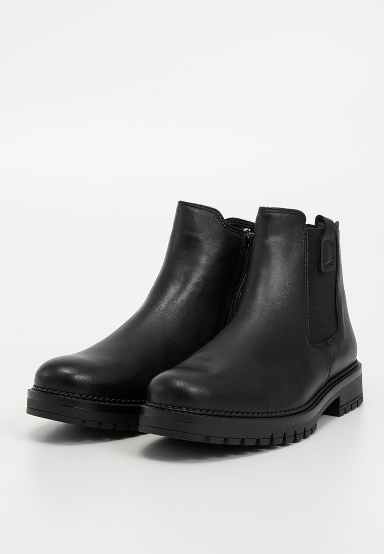 Schwarze Leder-Stiefeletten mit einer glatten Oberfläche, elastischen seitlichen Einsätzen und einer strukturierten Sohle für besseren Halt. Mit Reißverschluss.