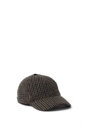 Gorra de béisbol de tela a cuadros con tonos marrones y azul oscuro, corona redonda y visera curva, mostrada sobre un fondo blanco.