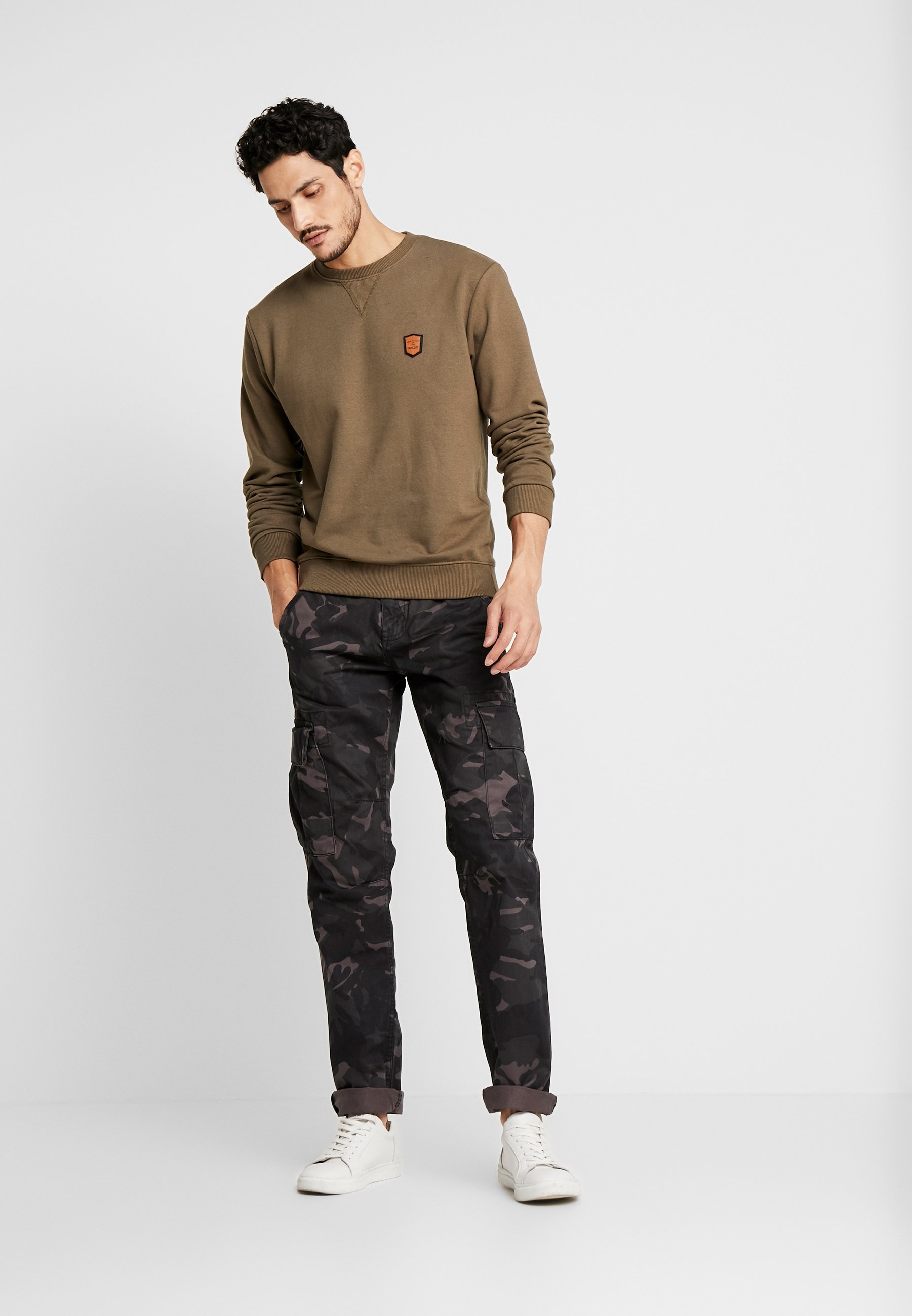 Alpha Industries Pantaloni cargo - black camo/nero - Zalando.it