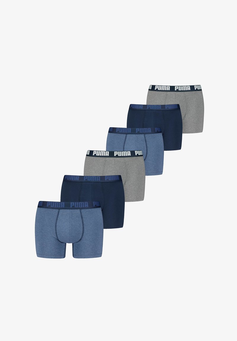Set de boxeri pentru bărbați, constând din cinci perechi în culorile albastru, navy și gri. Din amestec moale de bumbac, cu talie elastică ce afișează logo-ul "PUMA".