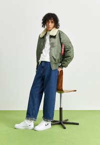 Alpha Industries B 15 - Talvitakki - vintage green
