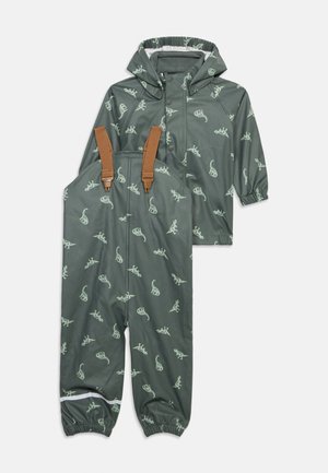 Jachetă de ploaie verde pentru copii și salopetă cu bretele cu modele de dinozauri, manșete elastice, glugă și curele ajustabile maro pentru umeri.