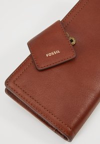 Fossil LOGAN - Portfel