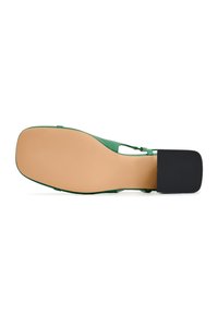 Cesare Gaspari Decolleté - green