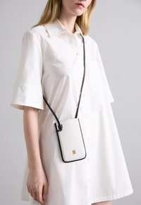 AYA PHONE - Puhelimen suojakotelo - black/white