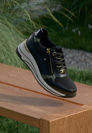 Baskets basses - black