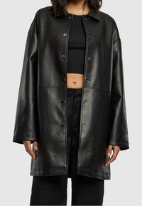 Urban Classics Veste en similicuir - black