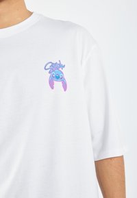 Thumbnail Image 7