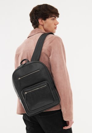 Bolongaro Trevor Rugzak - black pull up