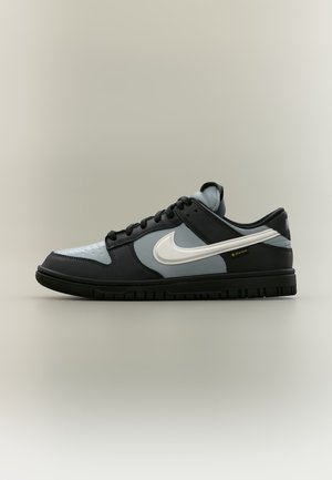 Nike Sportswear, DUNK LOW GORE EX - Маратонки - oil grey/summit white/dove grey/black