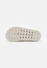 Thumbnail Image 6