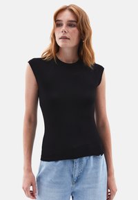 OXXO CREW NECK - T-Shirt basic - black/schwarz - Zalando