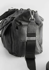 Next UTILITY GRAB- REGULAR FIT - Käsilaukku - black