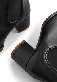 BALAGAN Stivaletti - black