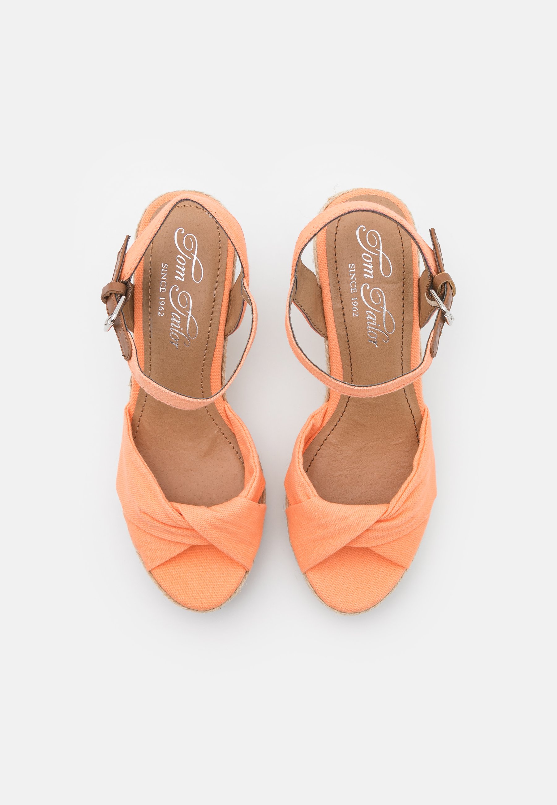 Wonders C-5622| Sandalias charol color salmón