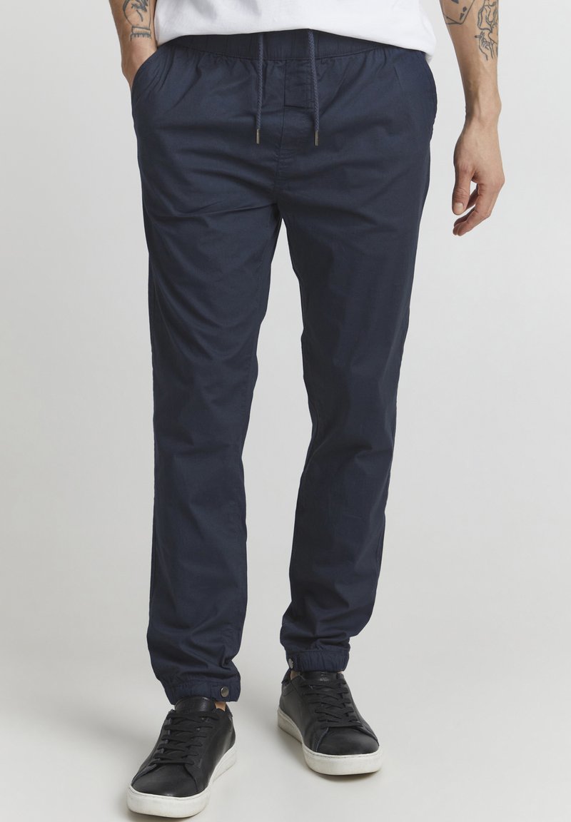 Herren Chinos | Solid SDBOD Stoffhose insignia blue/blau - CR74773 Herren Chinos | Solid SDBOD Stoffhose insignia blue/blau - CR74773