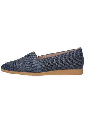 Chaussure plate tissée bleu marine avec bout pointu et semelle en caoutchouc beige, style sans lacets, vue de côté.