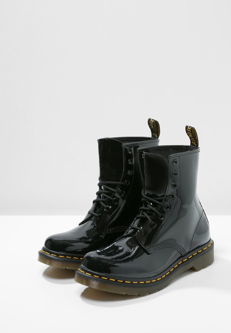 Dr. Martens 1460 8 EYE BOOT LAMPER - Schnürstiefelette - black 