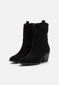 Gabor Comfort Botines camperos - black