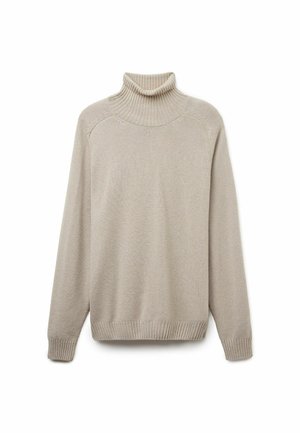 Beige turtleneck sweater med ribbet krave og manchetter, der har et blødt, tekstureret stof og en afslappet pasform. Enkel, ren design.