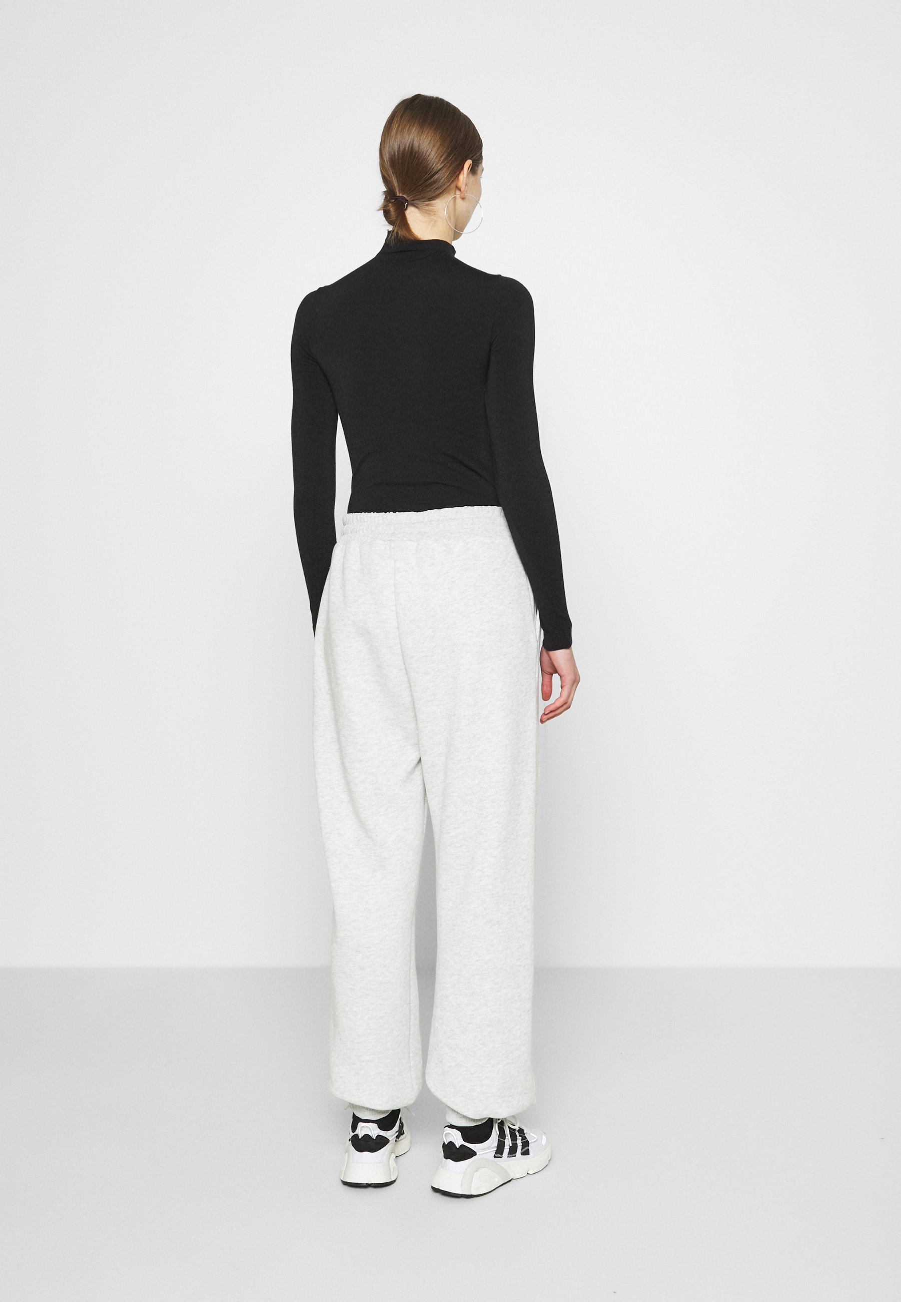 Women PERFECT SLOUCHY PANTS - Tracksuit bottoms Women PERFECT SLOUCHY PANTS - Tracksuit bottoms