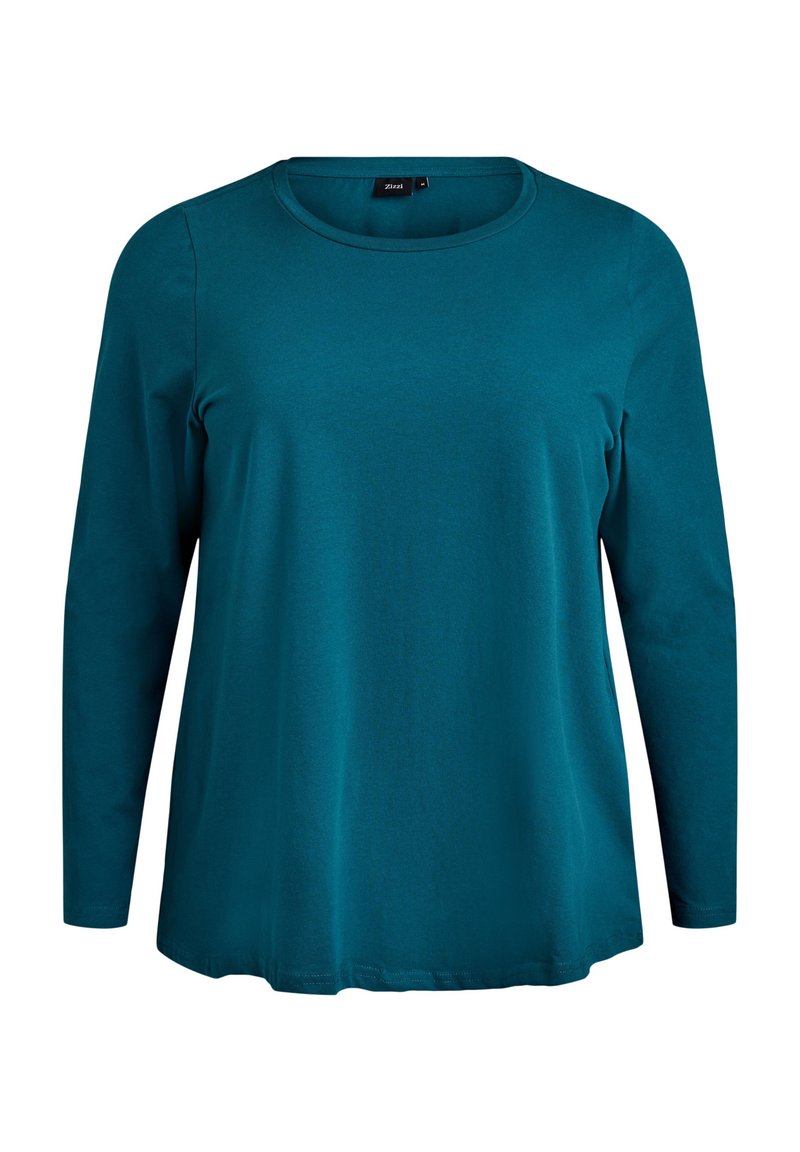 Teal dolgim rokavom T-shirt iz mehkega bombaža, ki se ponaša z okroglim ovratnikom in sproščenim krojem, poudarjenim z enostavnim šivom ob robu.