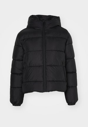 Chaqueta de abrigo negra con capucha, con cierre frontal de cremallera, puños elásticos y diseño acolchado. Fabricada con un material suave y resistente al agua.