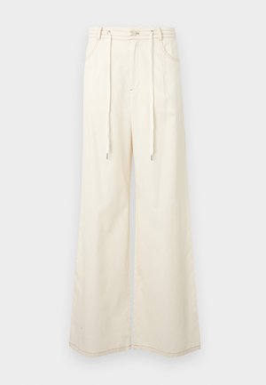 Εκρού παντελόνι ευρείας πατζόκας με ψηλή μέση, εμπρός πιέτες, πλαϊνές τσέπες, θηλιές για ζώνη, κούμπωμα με κουμπί και μακριές κορδονόσχοινες στη μέση.