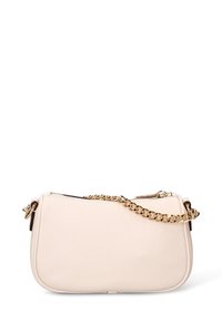 Borsa a tracolla in pelle beige chiaro con finitura testurizzata, dotata di tracolla a catena dorata e chiusura con zip sulla parte superiore.