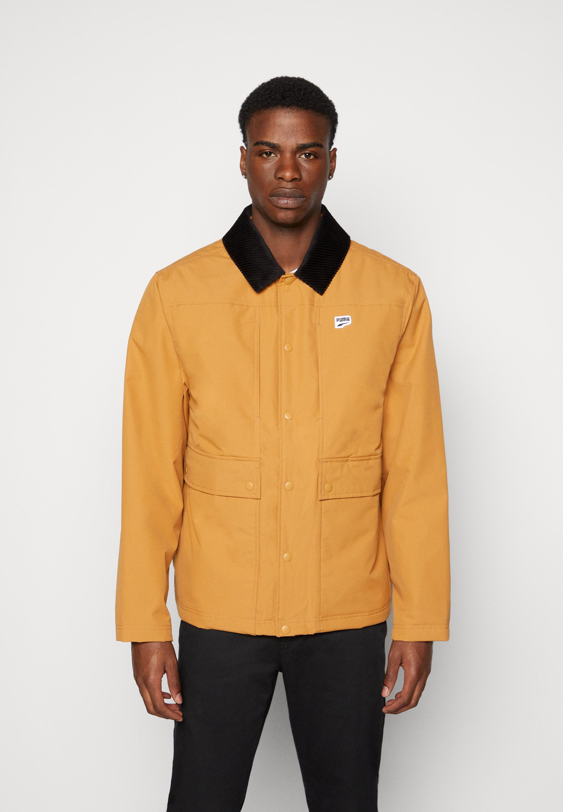 Puma DOWNTOWN PADDED COACH JACKET - Light jacket - desert tan/sand 