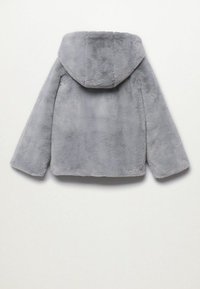 Szara kurtka z sztucznego futra z kapturem, posiadająca miękką fakturę, długie rękawy i zaokrąglony dół, prezentowana z tyłu.