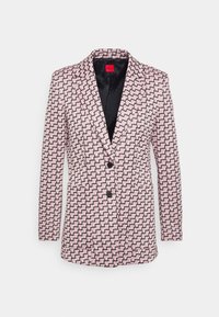 Blazer con un patrón geométrico en rosa y negro, cierre de un solo botón, cuello con muesca, dos bolsillos frontales y forro suave.