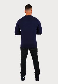 Thumbnail Image 3