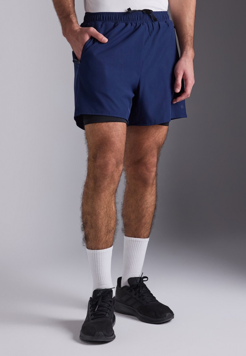 Pier One Sport RUNNING SHORTS WITH CONTRAST DOUBLE-LAYER - Spordišortsid - dark blue